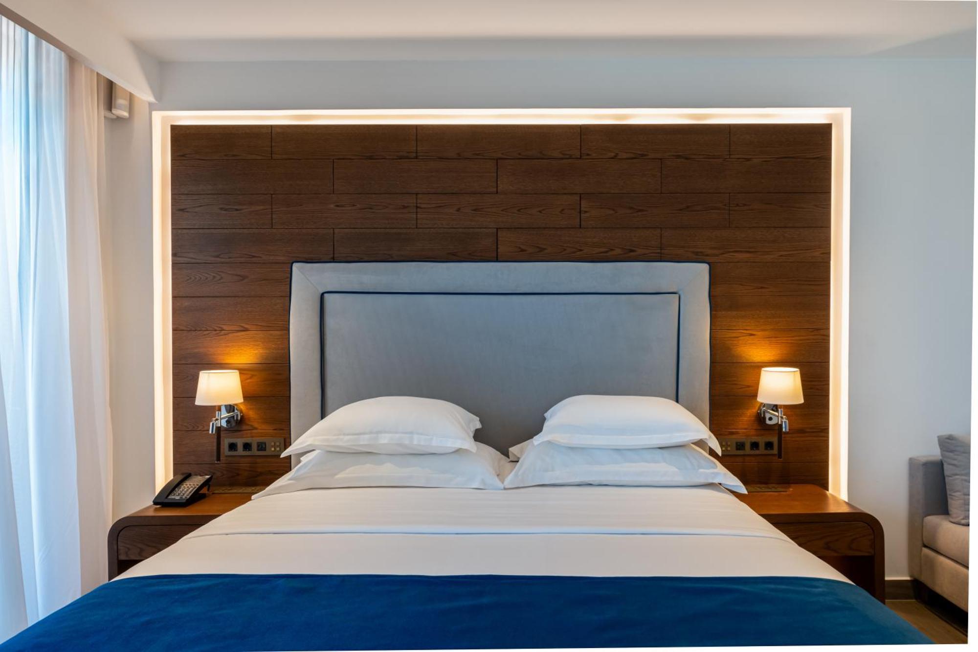 Nana Princess Suites Villas & Spa แอร์ซอนิสซอส ภายนอก รูปภาพ